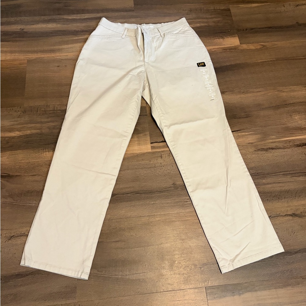Mens Lee Casual Straight-Leg Pants in Off-White Size 8 Short